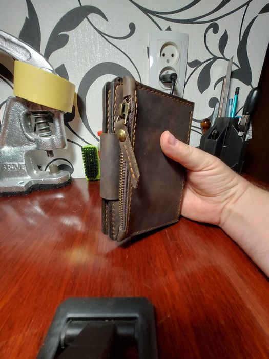 Кожаное портмоне под документы