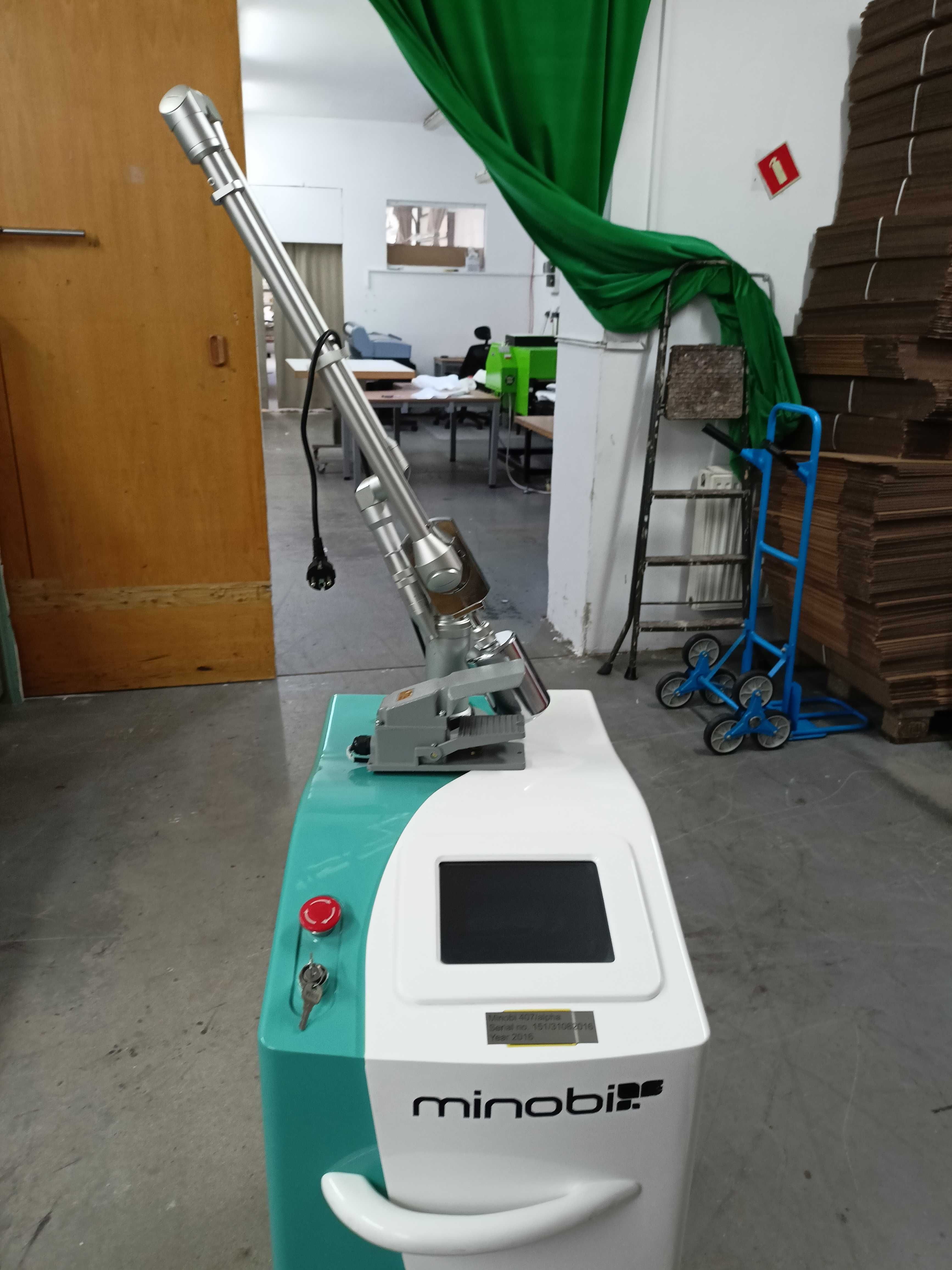 Laser do usuwania tatuażu Minobi Alpha