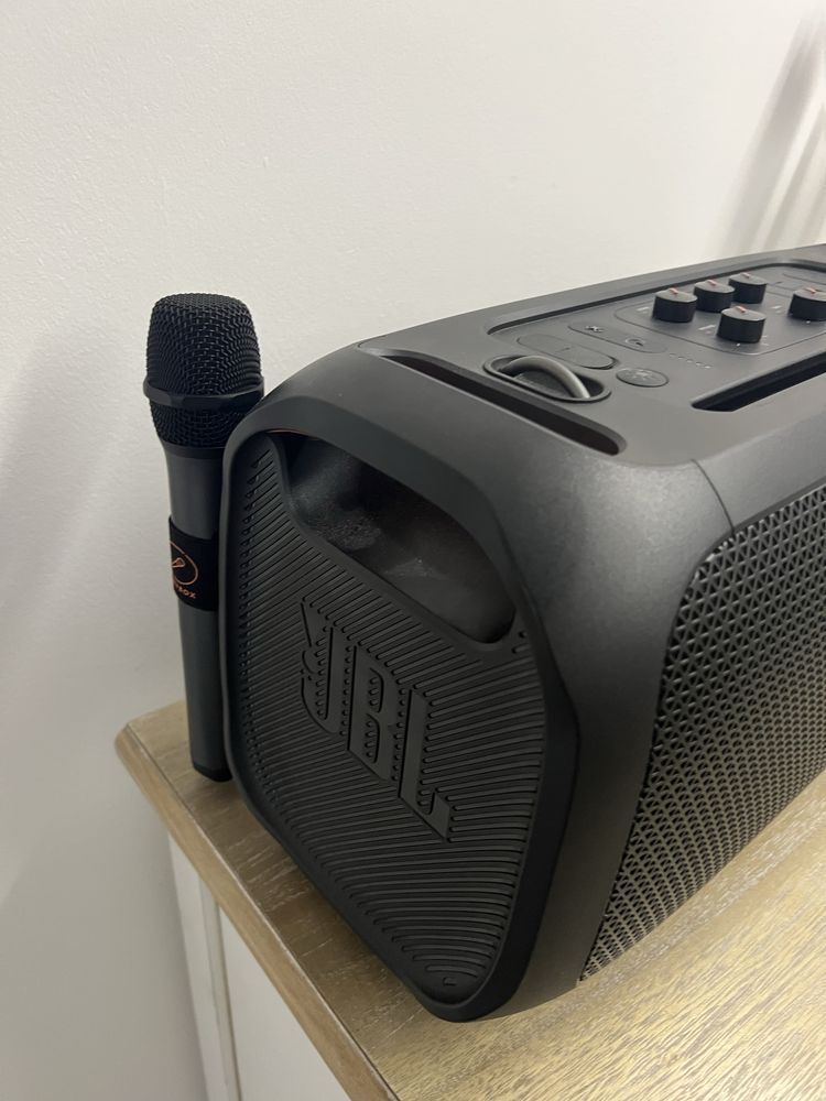 Jbl partybox on the go ( ler descriçao )