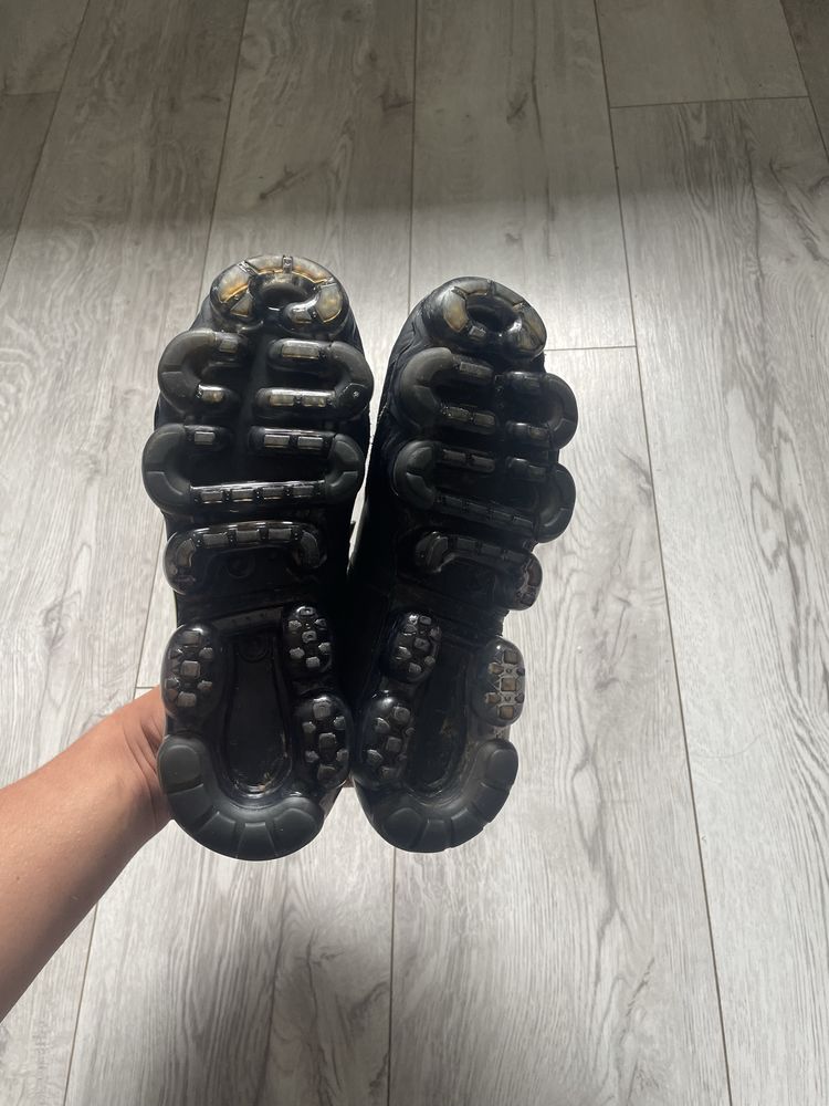 Czarne nike vapormax rozmiar 38