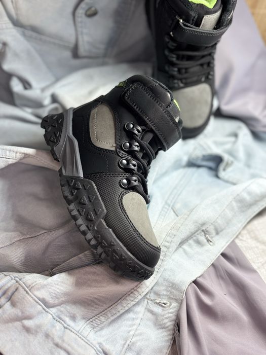 Зимові ботинки кросівки на хлопчика 32-37 на овчині