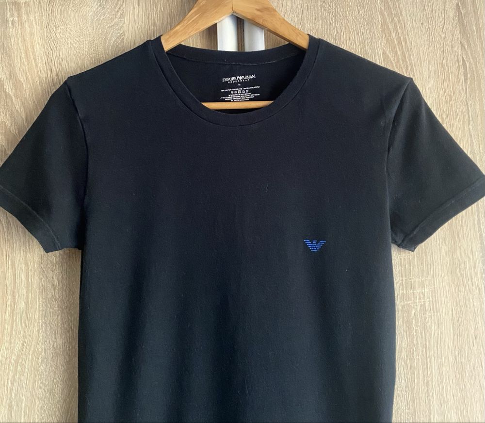 ARMANI M(S) EMPORIO ARMANI футболка шикарна чорна