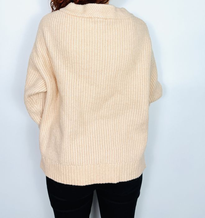 Beżowy sweter z dekoltem w serek XS 34 ASOS