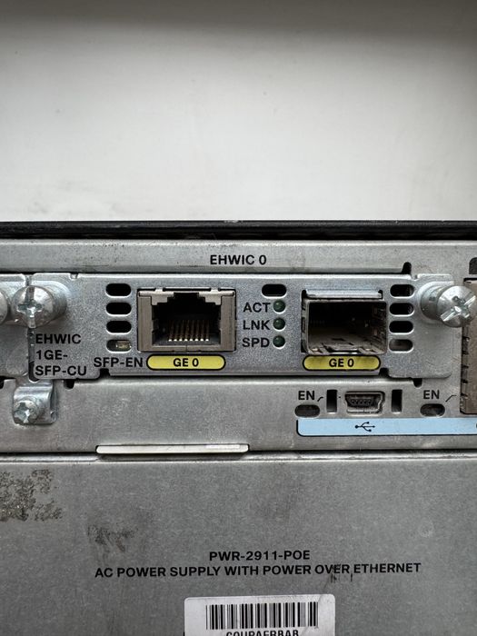 Маршрутизатор Cisco 2911 + 1GE-SFP-CU + 4G-LTE-V + ES2-24-P