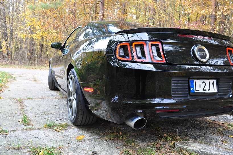 Ford Mustang GT 5,0 13r. BORLA JLT AIRRAID manual