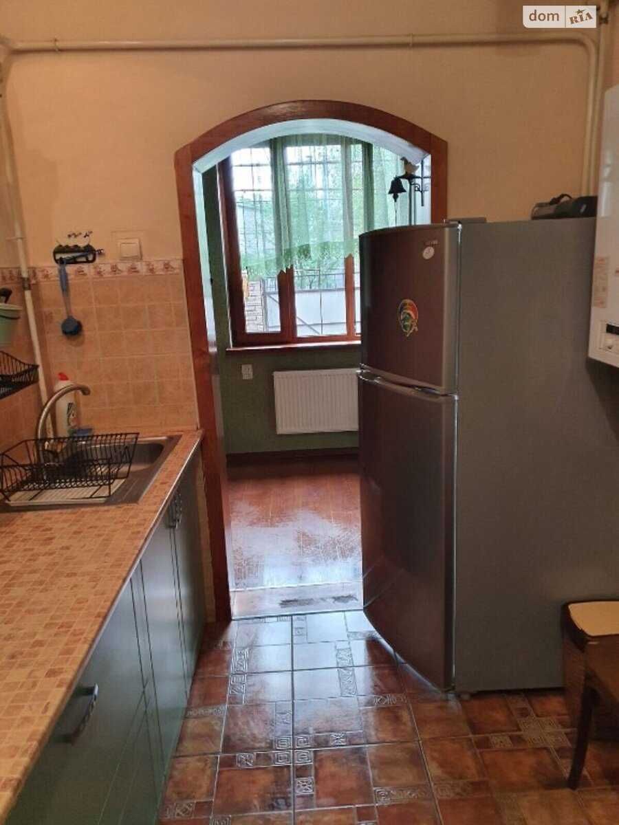Продаж півбудинку в районі Павло-Кічкаса з газом