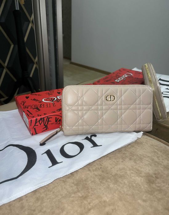 Dior Portfel pudrowy beż