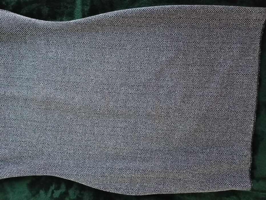 Dopasowana sukienka Mango