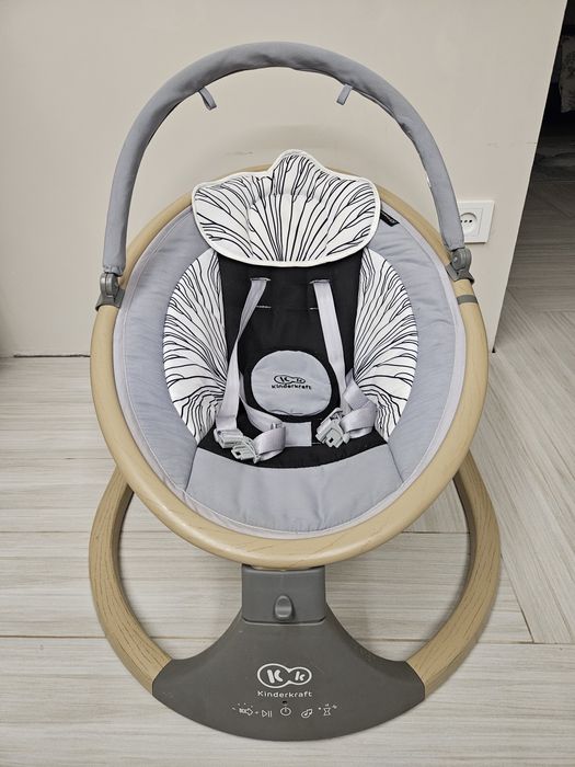 Крісло-гойдалка / заколисуючий центр Kinderkraft