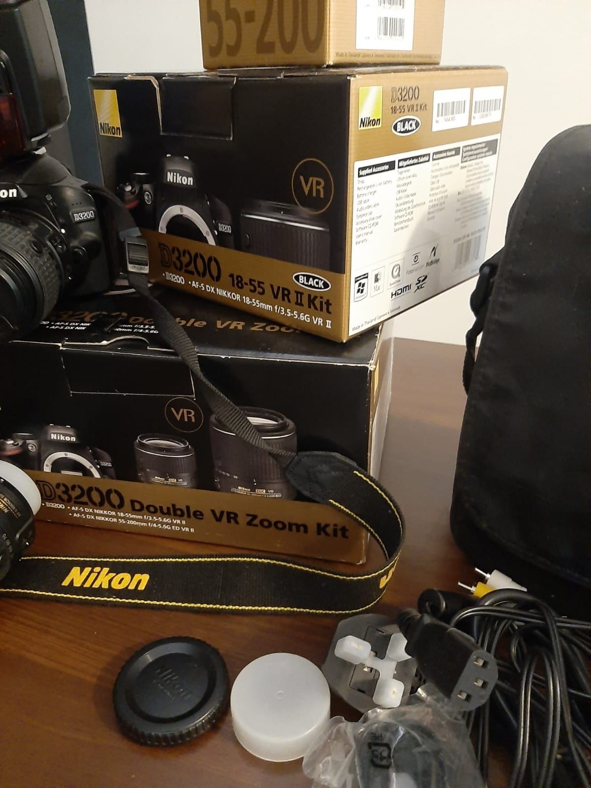 Lustrzanka aparat Nikon D3200 + 2 obiektywy + lampa błyskowa + torba