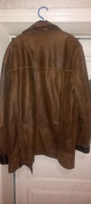 Куртка кожана б/у в доброму стані