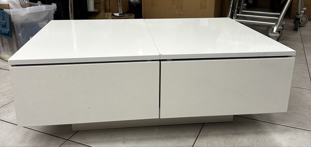 Stolik kawowy bialy z 4 szyfladami