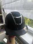 Kask jezdziecki marki HKM