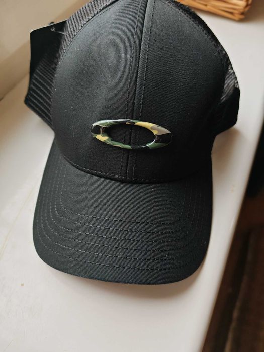 Czapka z daszkiem Oakley