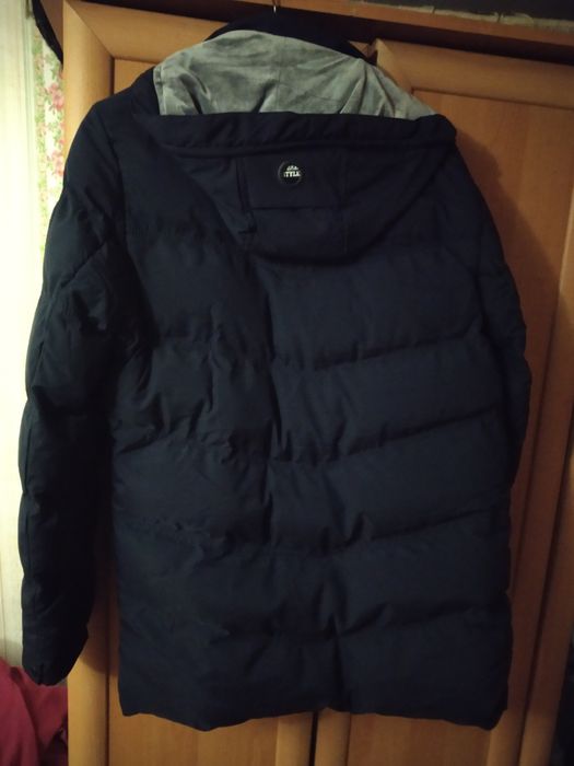 Продам нову чоловічу, зимову і дуже теплу курточку!