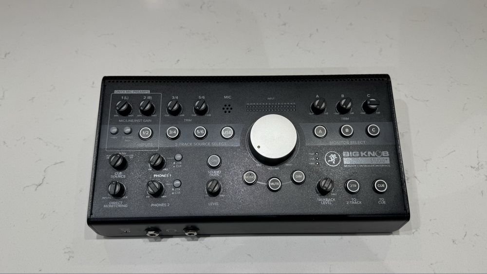 Controlador monitor Mackie Big Knob Studio+