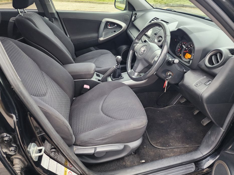 Toyota Rav4 2.2 diesel 2009рік ІДЕАЛ