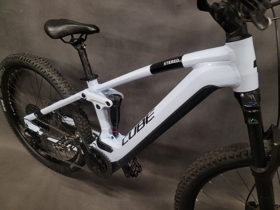 Rower elektryczny Cube Stereo 120 Hybrid _750 Wh_ Performance Line CX