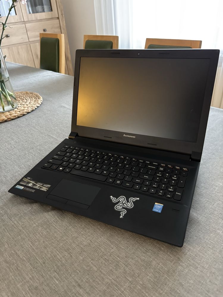 Laptop Lenovo w dobrym stanie