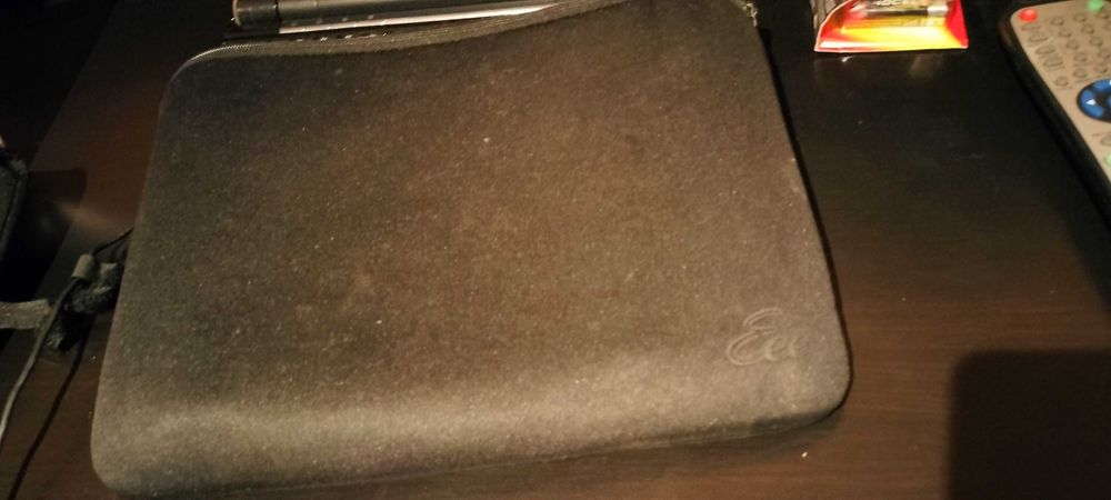 Portátil Asus Eee (Atenção ecrâ)