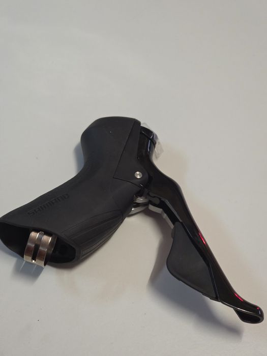 Alavanca Shimano 105 ST‑R7120 (2×12 velocidades)