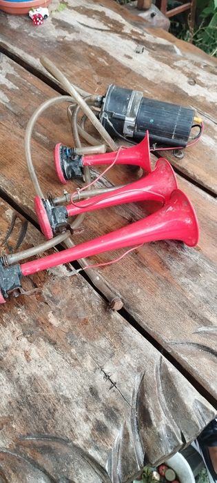 Fanfara arabska 12V – sprawna "La Cucaracha"