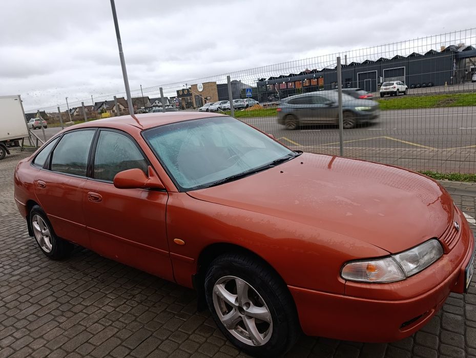 Mazda 626 1,8 бензин