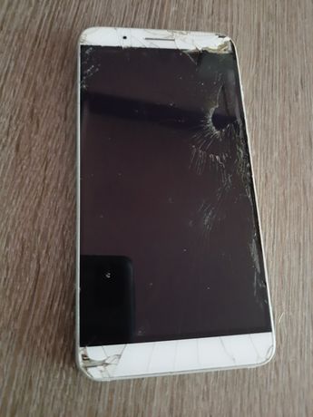 Telefon Huawei Shot X działa ale jest uszkodzony