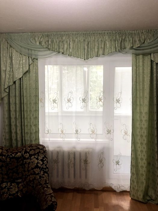 Штори з ламбрекеном