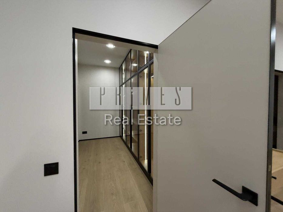 Продаж ксклюзивнийого маєтку  1200м2 КМ Riviera Village (Вишгород)