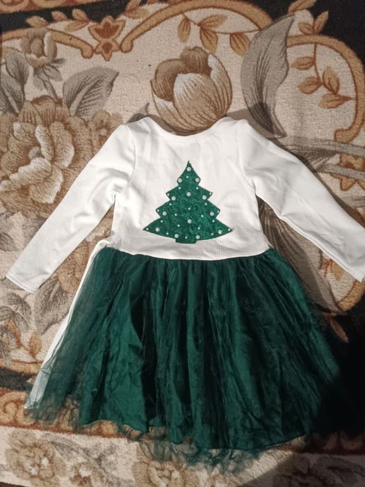 Продам плаття ялинки
