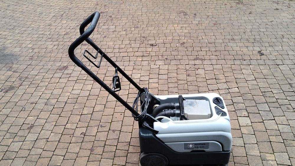 Szorowarka, automat szorujący Nilfisk CA 331