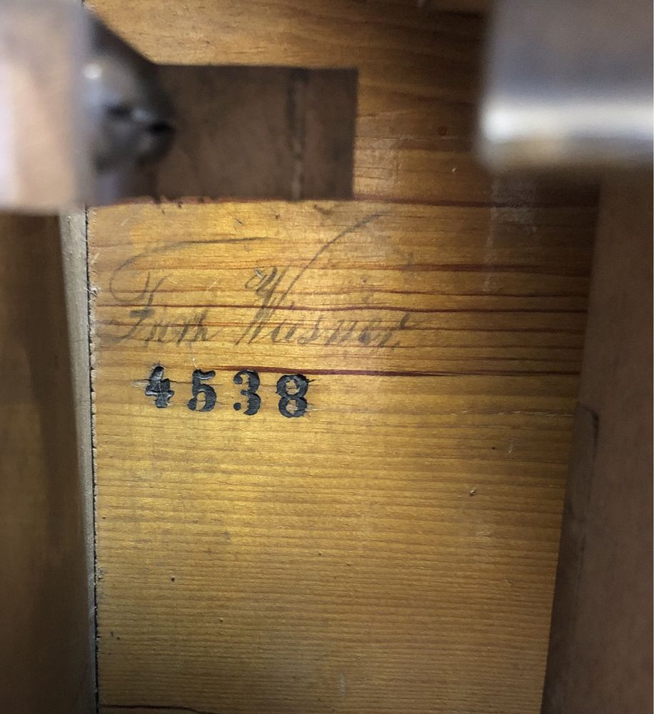 Pianino eklektyczne z 1880 r