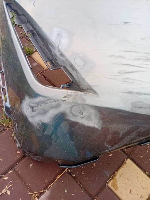 Бампер  nissan ariya.