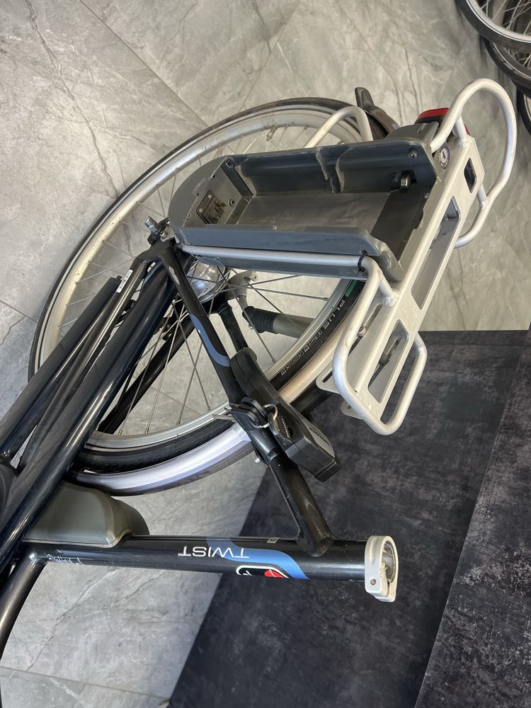 Rower elektryczny GIANT TWIST 24v na 1 baterie sprawny silnik nexus