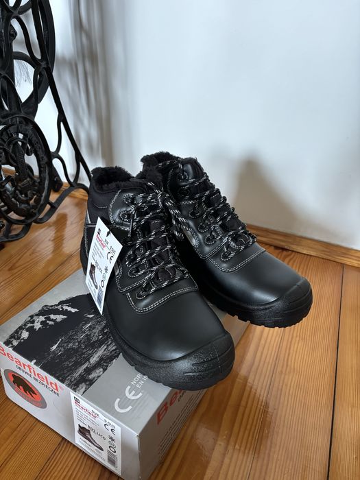 Nowe bezpieczne buty 43 zimowe ocieplane bearfield
