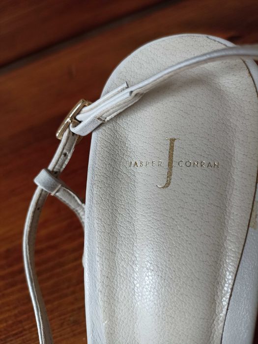 Білі весільні туфлі з натуральної замші Jasper Conran 41 розмір Італія