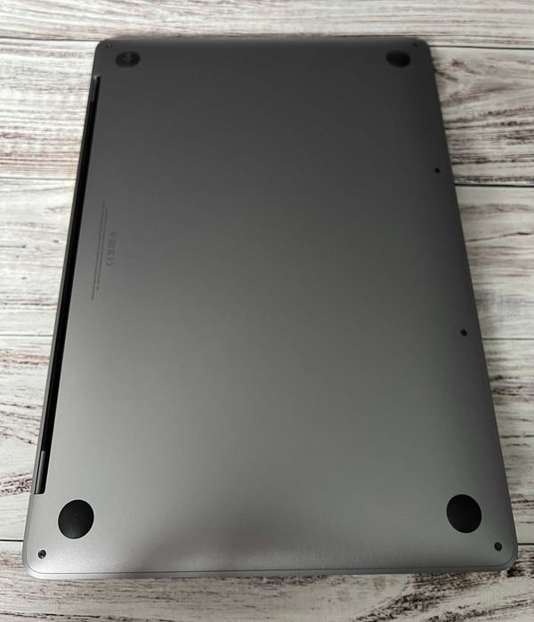 Apple MacBook Pro 2020 13" M1 / 16Gb / SSD 512Gb