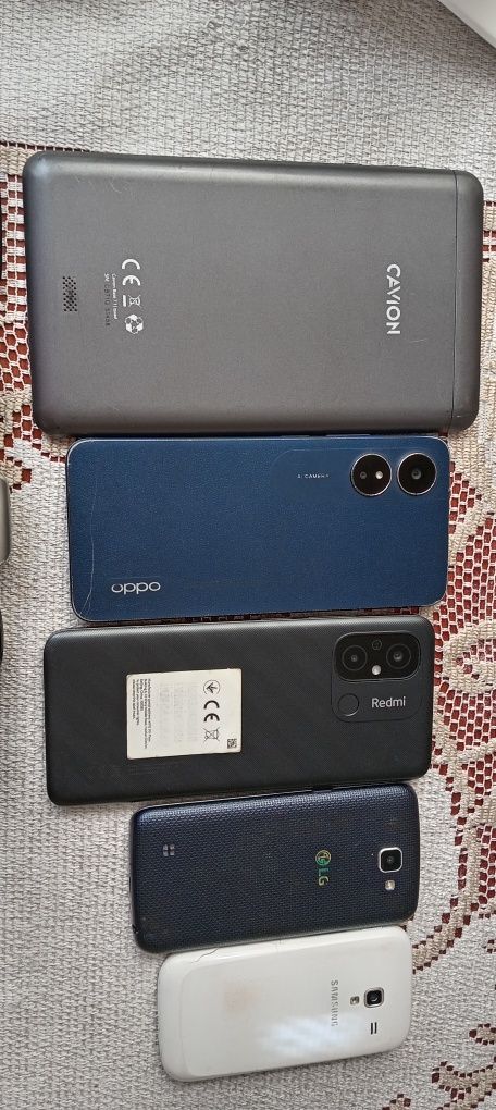 Telefony komórkowe, Samsung, LG, oppo, I inne  Zestaw