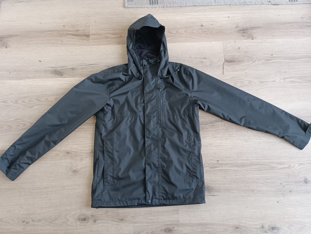 Casaco Quechua Decatlhon impermeável preto M
