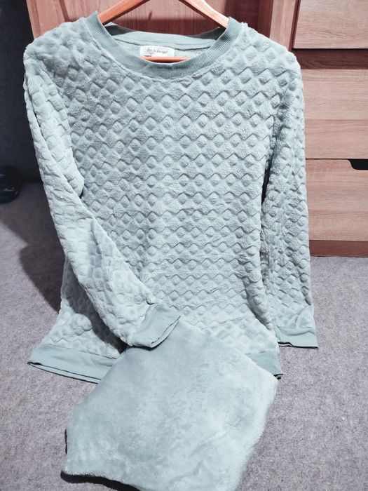 Піжама велюрова стан нової  кофта штани