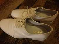 Buty komunijne białe dla chłopca rozmiar 31