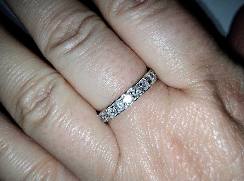Platynowa obrączka pół eternity z diamentami 1,00 ct