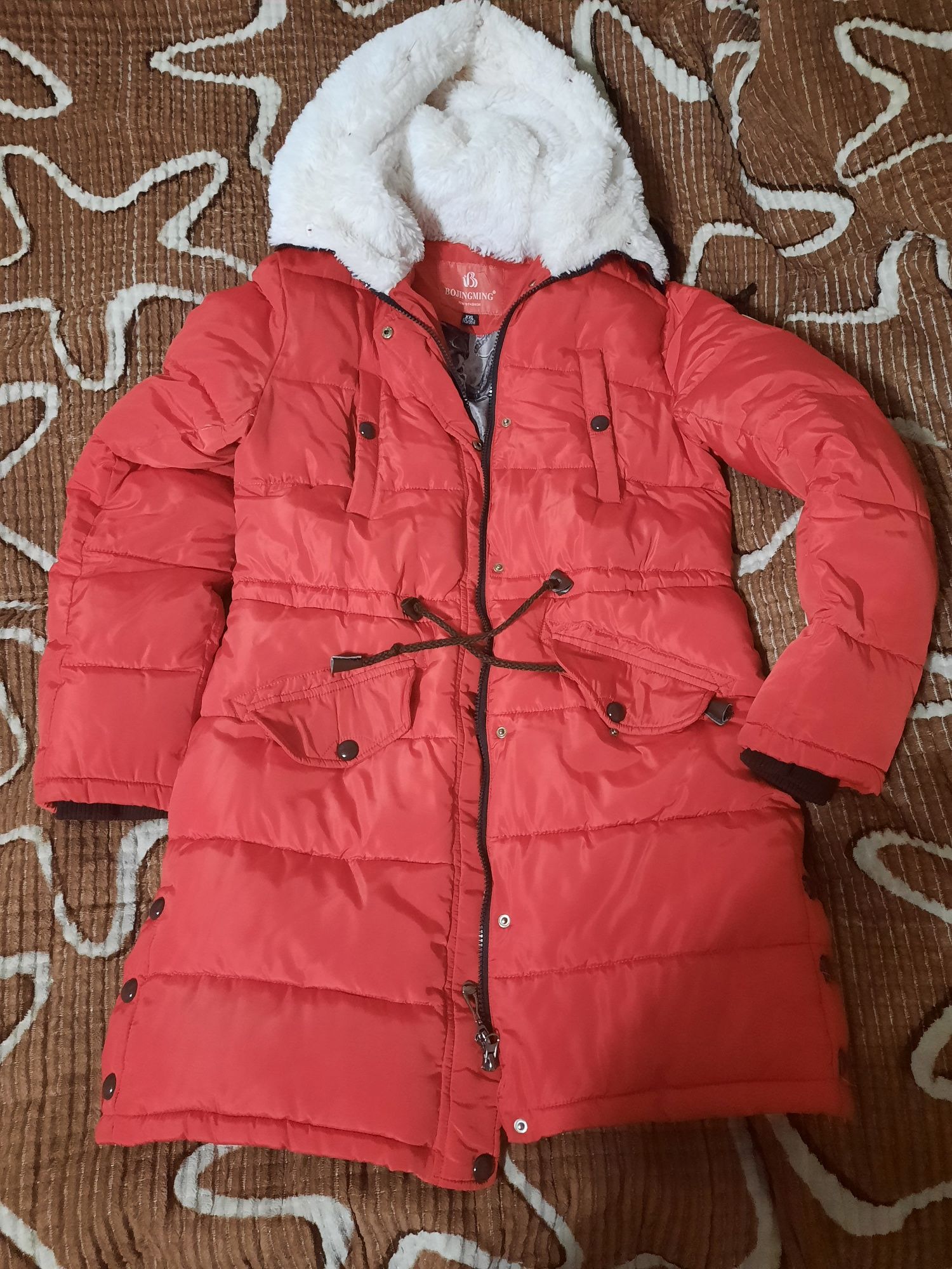 Зимова куртка,червона