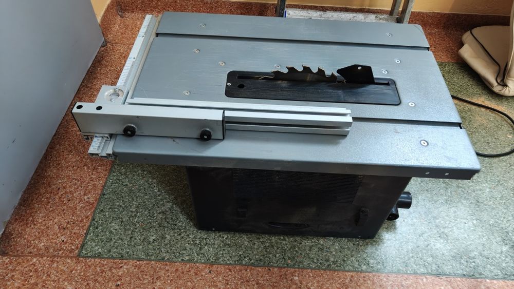 Piła stołowa używana