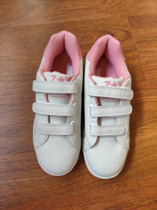 Sapatilhas novas Zippy 36