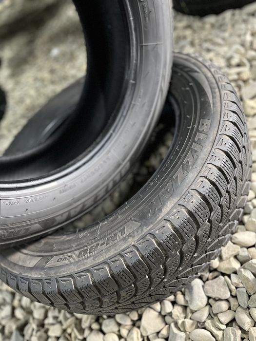 225/65 R17 2 шт. Bridgestone Blizzak LM-08