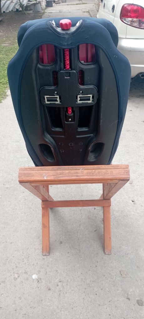 Автокресло Chicco Heptune