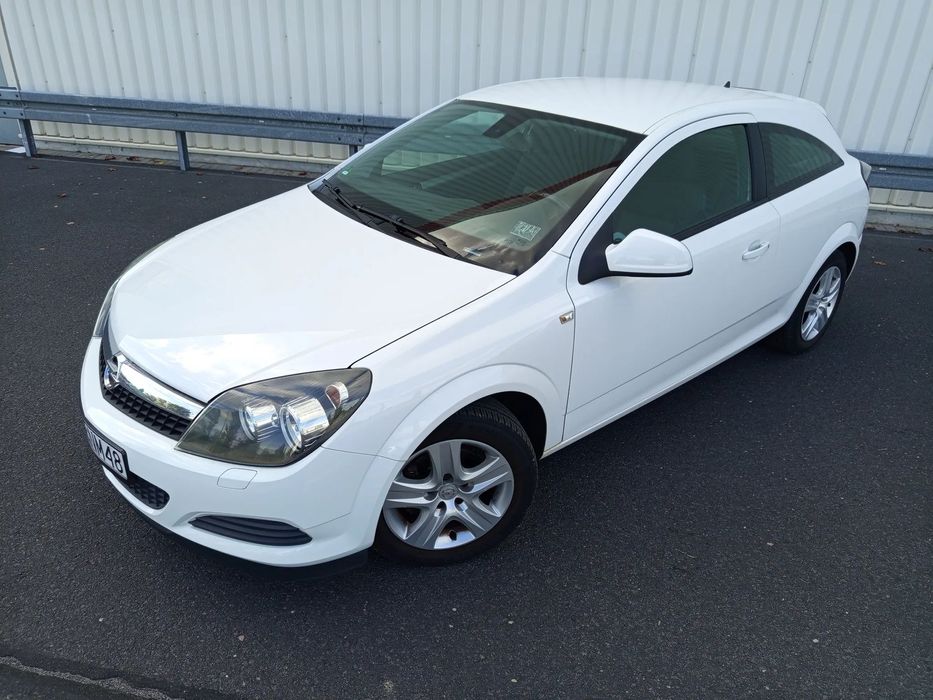 Opel Astra 1.6 GTC / Bezwypadkowa / Bez korozji / I właściciel