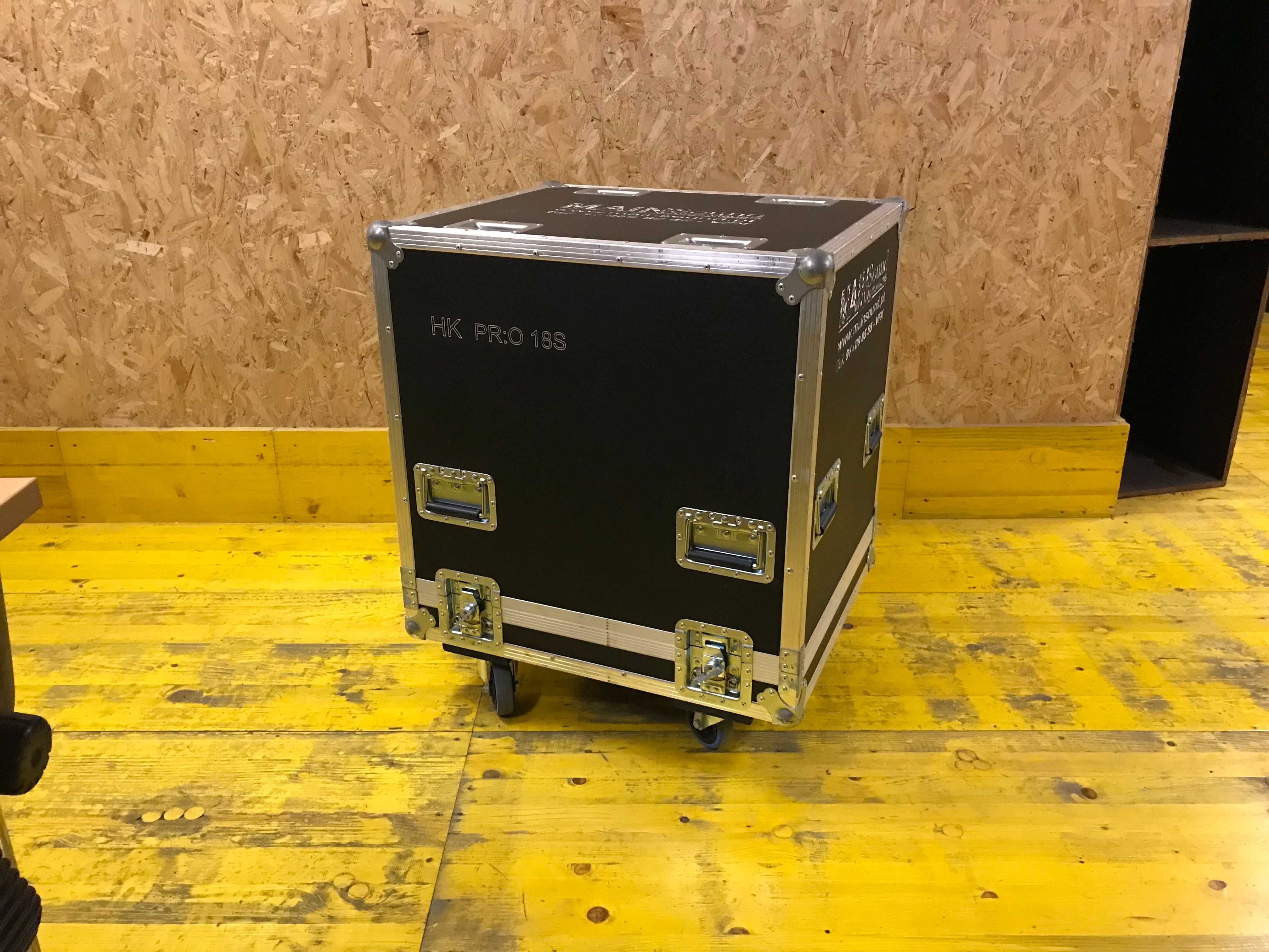 HK Audio Premium PR:O 18 S C/Flightcase